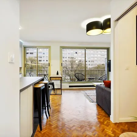 Bluestay 815 - Terrasse A Belleville * Parigi