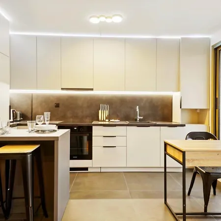 Bluestay 815 - Terrasse A Belleville * Parigi